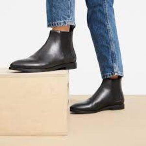 Everlane The Modern Chelsea Boot in Black - Size 7.5